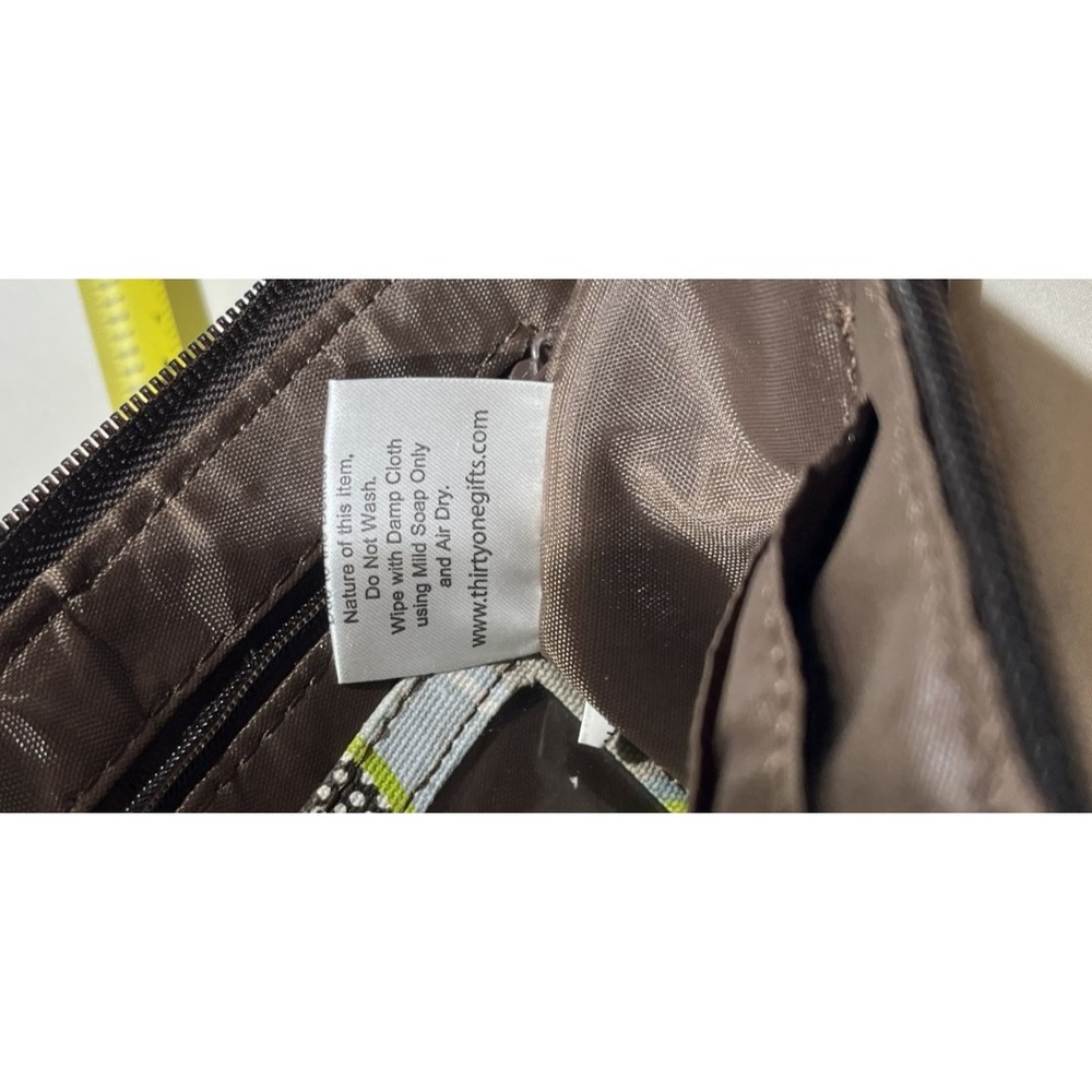 Thirty-One Wristlet Cool Zip Wallet Clutch With Card Slots Inside Change - Picture 11 of 13